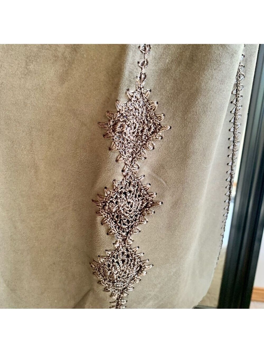 Chelsea & Theodore Olive Green Long Sleeveless Vest - Picture 3 of 4